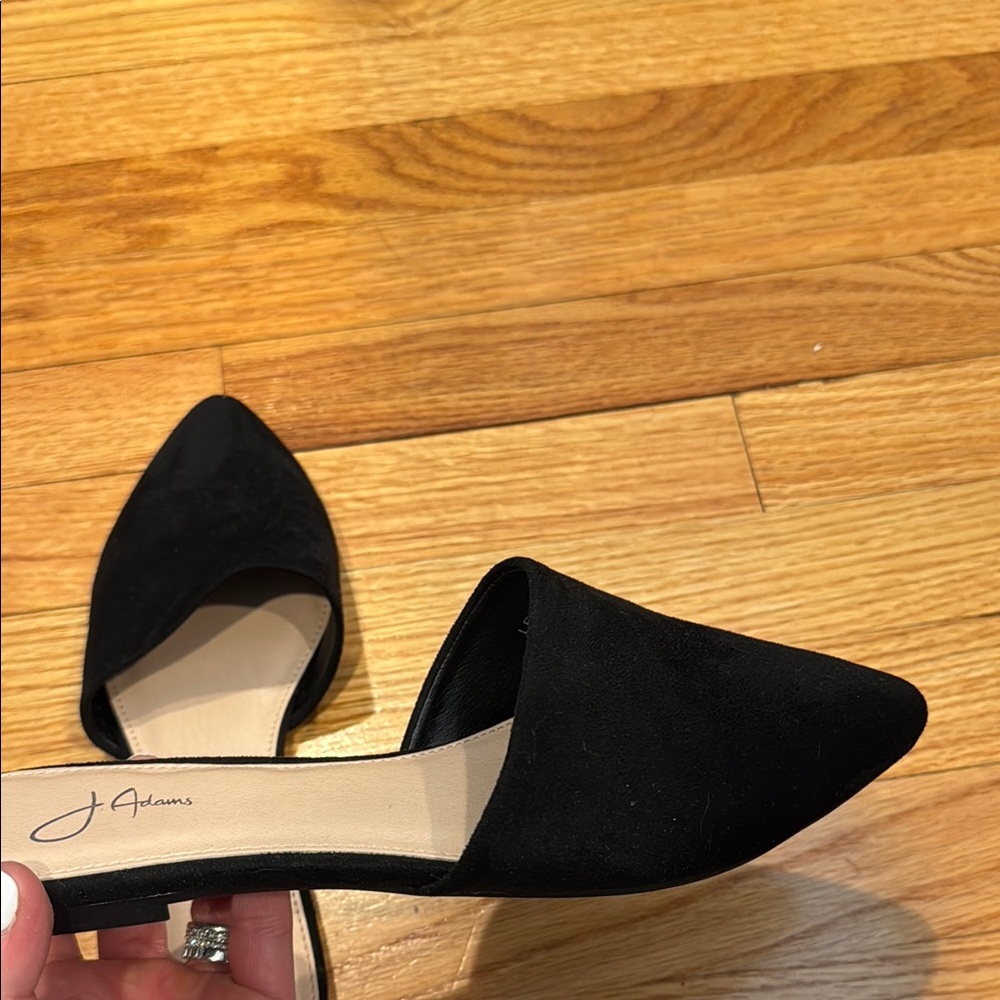Black Suede Mules Sleek Minimalist Design - Picture 4 of 4